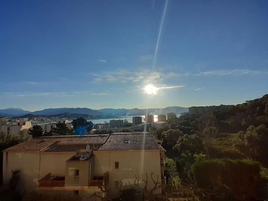 Apartment Vue Mer Avec Parking Ajaccio (Corsica)