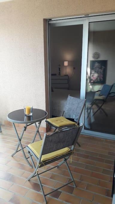 Vue Mer Avec Parking Ajaccio (Corsica)